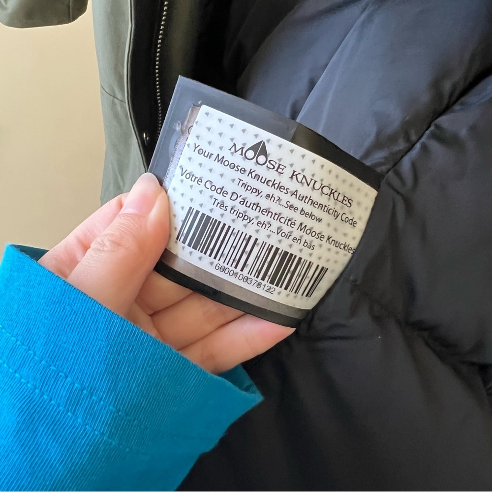 NEW🍉Moose Knuckles Stirling Down Jacket Parka Shearling Trim Green Black Pom - Picture 15 of 15